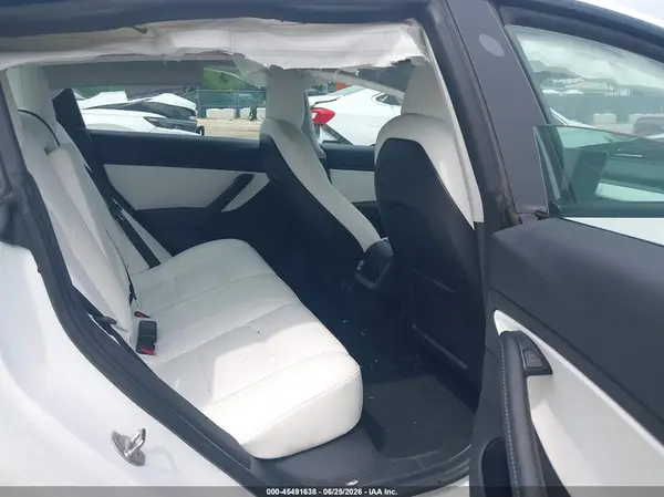 5YJ3E1EBXMF926637 2021 TESLA MODEL 3 - Image 8