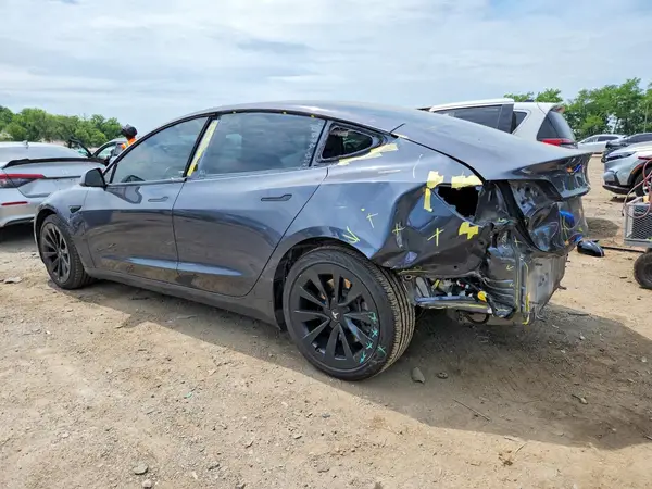 5YJ3E1EBXMF936620 2021 TESLA MODEL 3 - Image 2