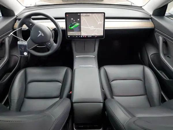 5YJ3E1EBXMF938965 2021 TESLA MODEL 3 - Image 8