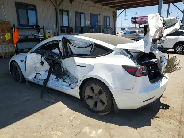 5YJ3E1EBXMF941753 2021 TESLA MODEL 3 - Image 2