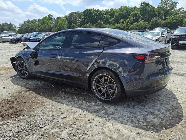 5YJ3E1EBXMF974428 2021 TESLA MODEL 3 - Image 2