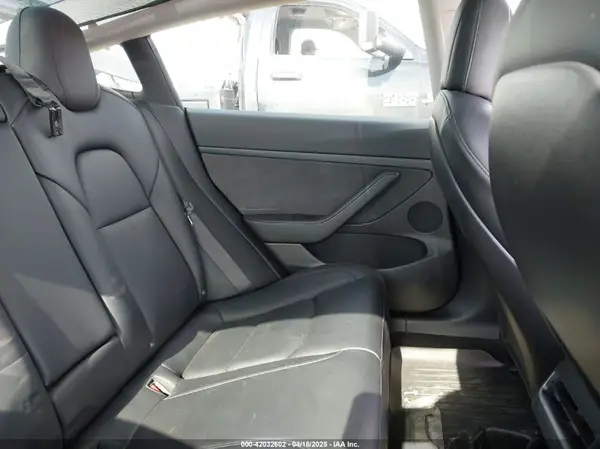 5YJ3E1EBXMF974946 2021 TESLA MODEL 3 - Image 8
