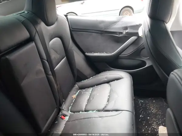 5YJ3E1EBXMF975045 2021 TESLA MODEL 3 - Image 8