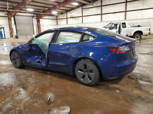 5YJ3E1EBXMF975742 2021 TESLA MODEL 3 - Image 2