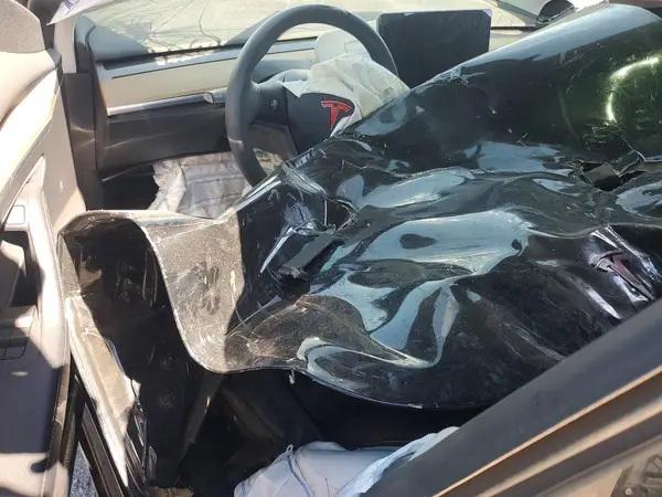 5YJ3E1EBXMF980200 2021 TESLA MODEL 3 - Image 8