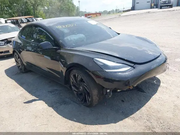 5YJ3E1EBXMF980648 2021 TESLA MODEL 3 - Image 1