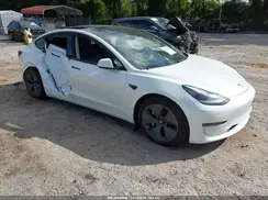 5YJ3E1EBXMF983369 2021 TESLA MODEL 3