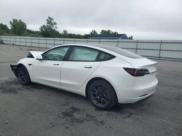5YJ3E1EBXMF983453 2021 TESLA MODEL 3 - Image 2
