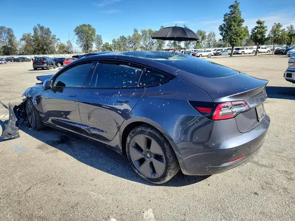 5YJ3E1EBXMF995358 2021 TESLA MODEL 3 - Image 2