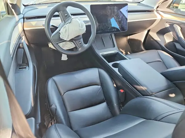 5YJ3E1EBXMF995358 2021 TESLA MODEL 3 - Image 8