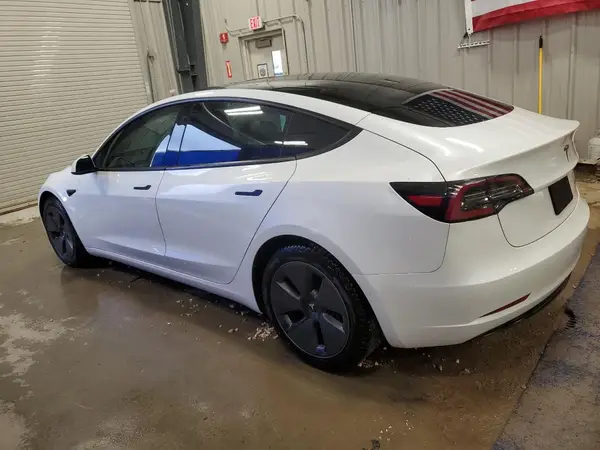 5YJ3E1EBXMF995912 2021 TESLA MODEL 3 - Image 2