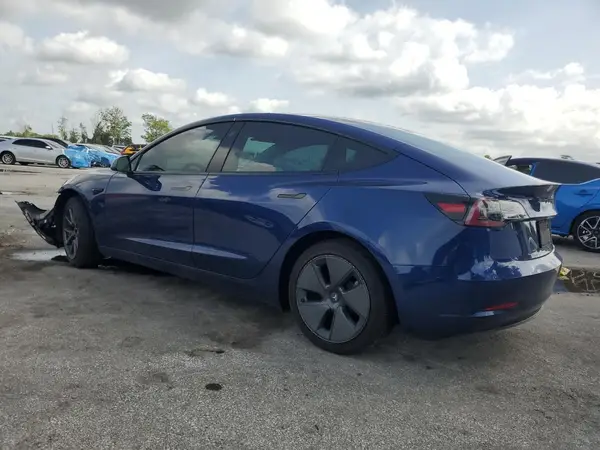 5YJ3E1EBXNF105118 2022 TESLA MODEL 3 - Image 2