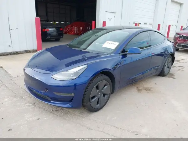 5YJ3E1EBXNF106771 2022 TESLA MODEL 3 - Image 2