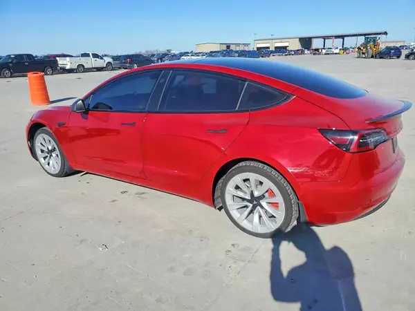 5YJ3E1EBXNF106849 2022 TESLA MODEL 3 - Image 2