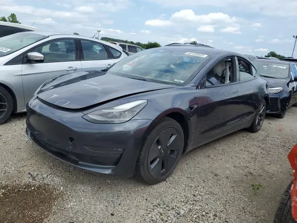 5YJ3E1EBXNF114627 2022 TESLA MODEL 3 - Image 1