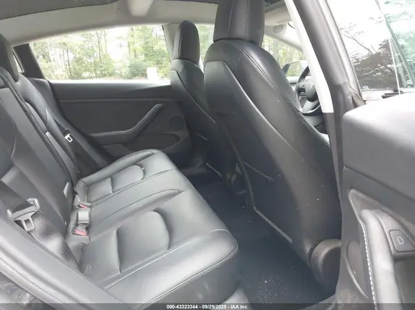 5YJ3E1EBXNF118788 2022 TESLA MODEL 3 - Image 8