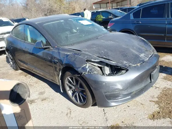 5YJ3E1EBXNF118791 2022 TESLA MODEL 3 - Image 1