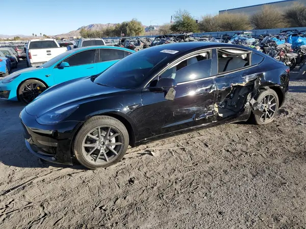 5YJ3E1EBXNF119214 2022 TESLA MODEL 3 - Image 1