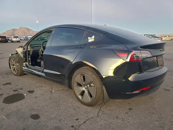 5YJ3E1EBXNF120010 2022 TESLA MODEL 3 - Image 2
