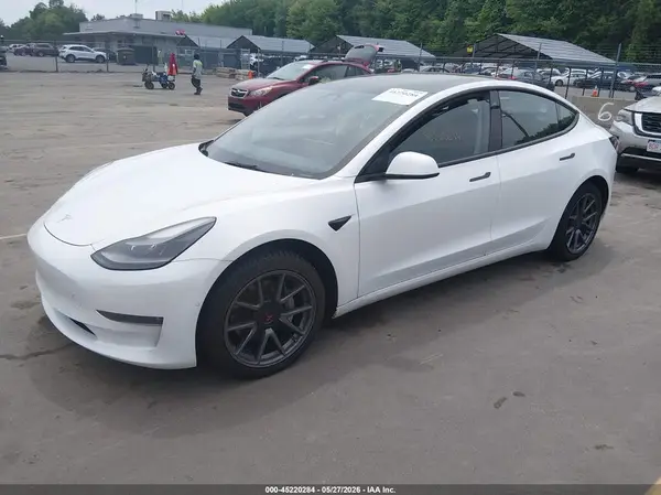 5YJ3E1EBXNF121948 2022 TESLA MODEL 3 - Image 2