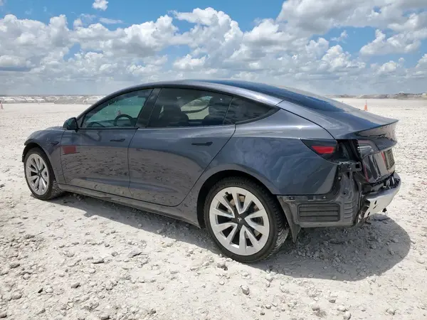 5YJ3E1EBXNF122789 2022 TESLA MODEL 3 - Image 2