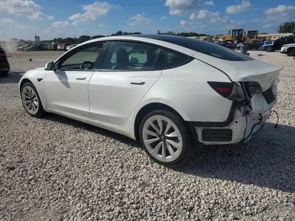 5YJ3E1EBXNF123411 2022 TESLA MODEL 3 - Image 2