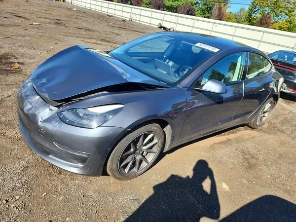 5YJ3E1EBXNF124283 2022 TESLA MODEL 3 - Image 1