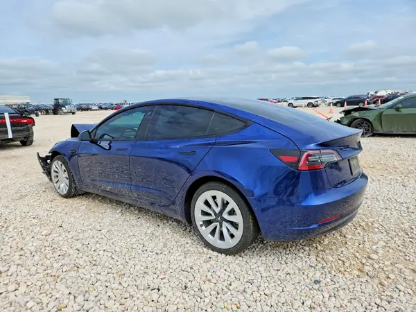 5YJ3E1EBXNF127359 2022 TESLA MODEL 3 - Image 2