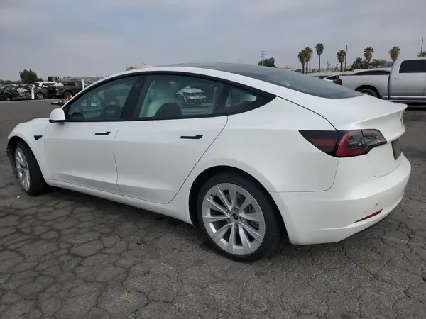 5YJ3E1EBXNF129970 2022 TESLA MODEL 3 - Image 2