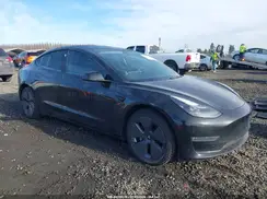 5YJ3E1EBXNF138040 2022 TESLA MODEL 3