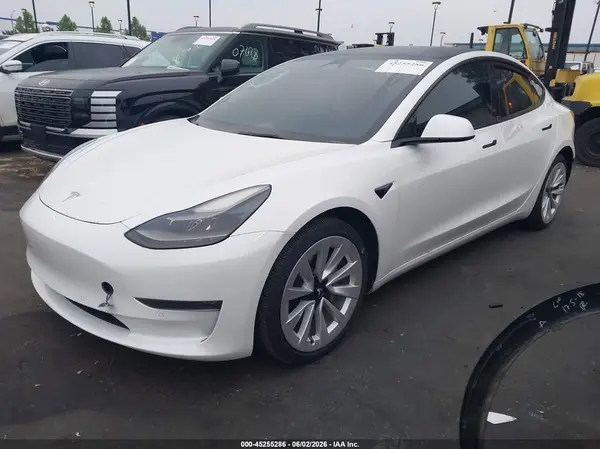 5YJ3E1EBXNF145361 2022 TESLA MODEL 3 - Image 2