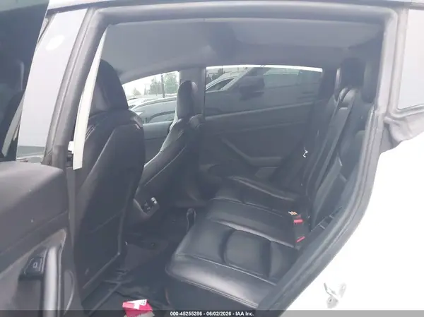 5YJ3E1EBXNF145361 2022 TESLA MODEL 3 - Image 8