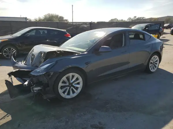 5YJ3E1EBXNF145554 2022 TESLA MODEL 3 - Image 1