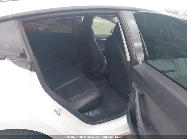 5YJ3E1EBXNF165822 2022 TESLA MODEL 3 - Image 8