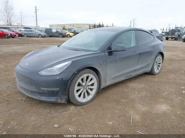 5YJ3E1EBXNF175184 2022 TESLA MODEL 3 - Image 2