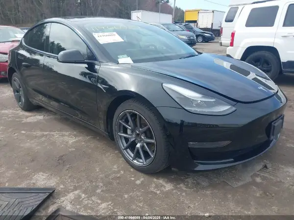 5YJ3E1EBXNF177128 2022 TESLA MODEL 3 - Image 1