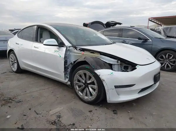 5YJ3E1EBXNF179798 2022 TESLA MODEL 3 - Image 1