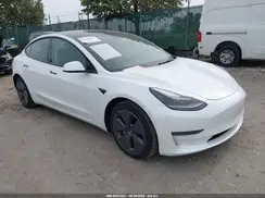 5YJ3E1EBXNF180157 2022 TESLA MODEL 3
