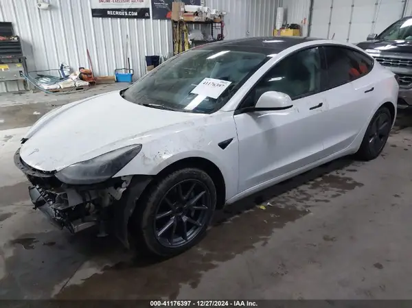 5YJ3E1EBXNF182300 2022 TESLA MODEL 3 - Image 2