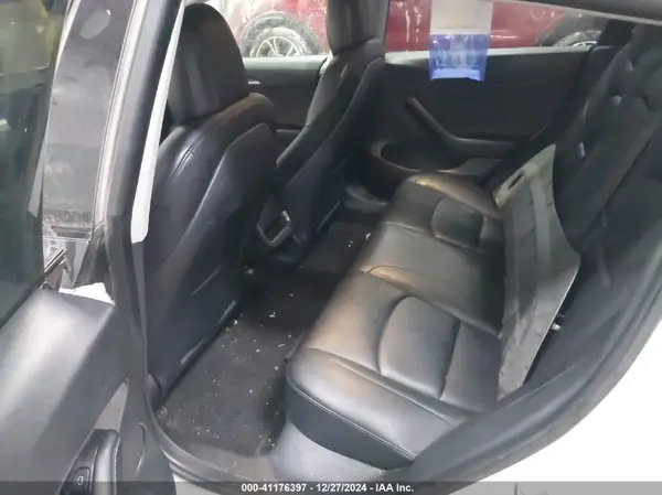 5YJ3E1EBXNF182300 2022 TESLA MODEL 3 - Image 8