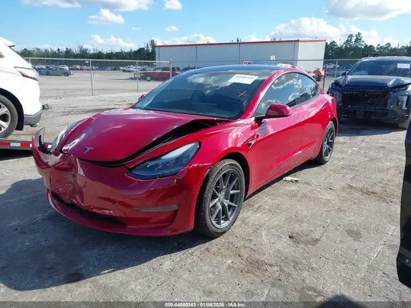 5YJ3E1EBXNF187870 2022 TESLA MODEL 3 - Image 2