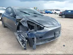 5YJ3E1EBXNF192261 2022 TESLA MODEL 3