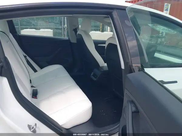 5YJ3E1EBXNF192910 2022 TESLA MODEL 3 - Image 8