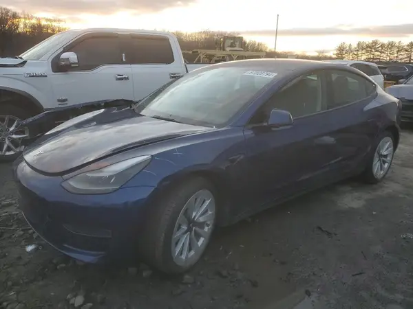 5YJ3E1EBXNF194687 2022 TESLA MODEL 3 - Image 1