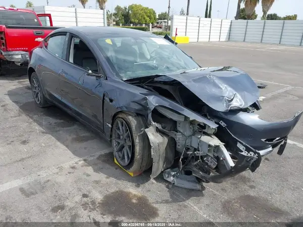 5YJ3E1EBXNF201668 2022 TESLA MODEL 3 - Image 1