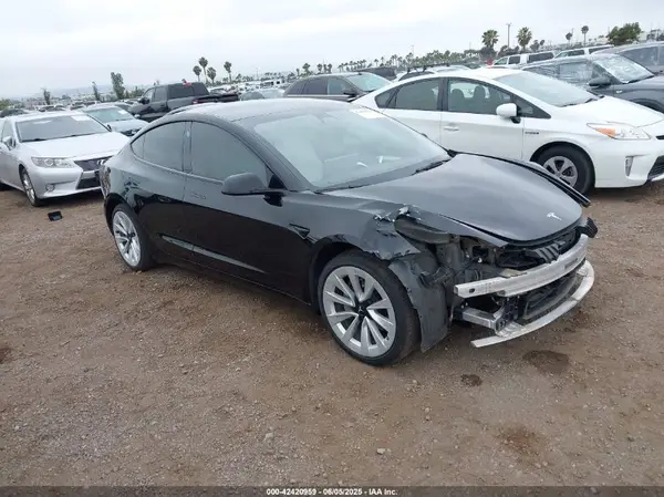 5YJ3E1EBXNF202917 2022 TESLA MODEL 3 - Image 1