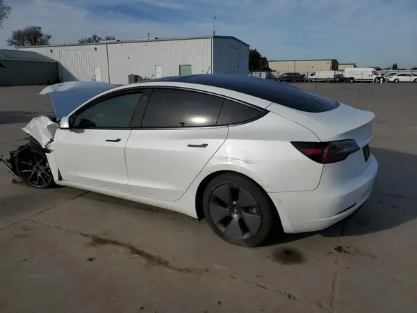5YJ3E1EBXNF204506 2022 TESLA MODEL 3 - Image 2