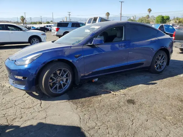 5YJ3E1EBXNF221919 2022 TESLA MODEL 3 - Image 1