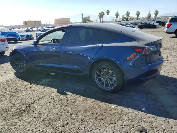 5YJ3E1EBXNF221919 2022 TESLA MODEL 3 - Image 2