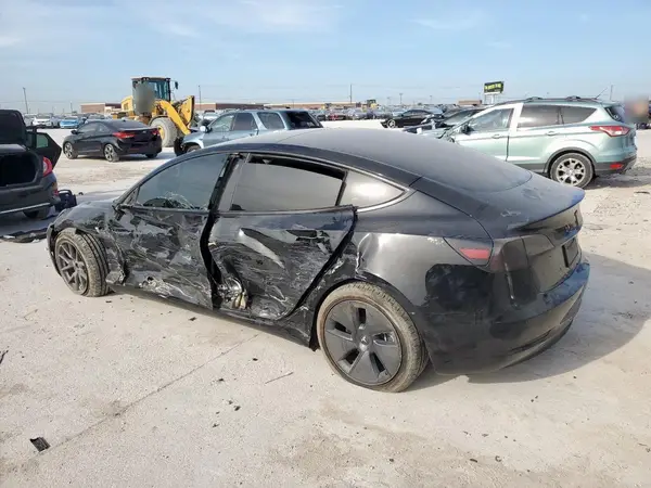5YJ3E1EBXNF229342 2022 TESLA MODEL 3 - Image 2
